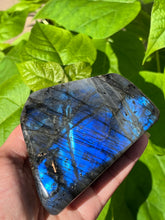 Load image into Gallery viewer, Electric⚡️Blue Labradorite Freeform
